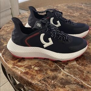 Size 8 Womens MG4X golf shoes